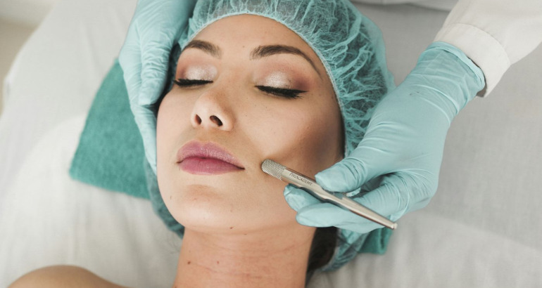 Why Tvak Skin Clinic is the Best for Skin Treatment in Vadodara?